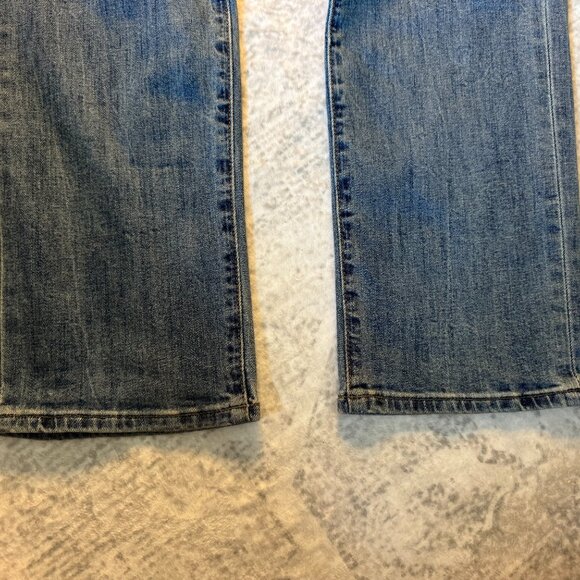 Abercrombie & Fitch Men's Signature Stretch Athletic Straight Jean - Picture 6 of 11